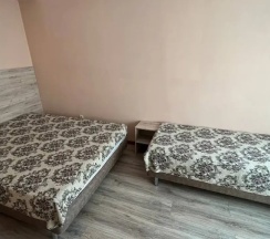 Апартаменты с 2 комнатами с балконом и с красивым видом из окна в Адамас