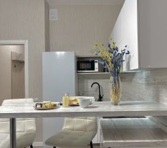 Апартаменты Люкс Кофморт (4 чел) в Ава Салют SyncotelHome