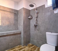 Четырёхместный номер Economy двухъярусная кровать в Thapae60 Mini Hotel