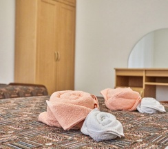 Семейный номер Comfort с балконом и с красивым видом из окна в Ахимса