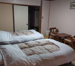 Двухместный номер Standard 2 отдельные кровати в Hotel Weisser Hof Happei