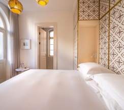 Двухместный номер Classic двуспальная кровать в The Drisco Hotel Tel Aviv - Relais & Chateaux
