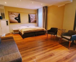 Четырёхместный номер Comfort в Park Hotel Hamburg Arena