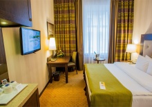 Улучшенный номер с одной большой или двумя раздельными кроватями в Petro palaсe hotel
