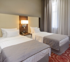 Двухместный номер Standard 2 отдельные кровати в Senator Hotel