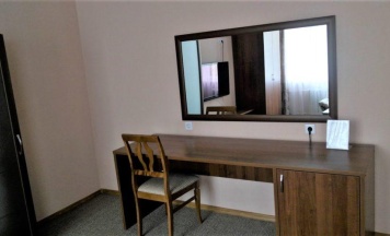 Номер полулюкс семейный с 1 двуспальной кроватью в Урал