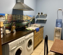 Кровать в 4-местном общем номере (общие удобства) в Космонавт