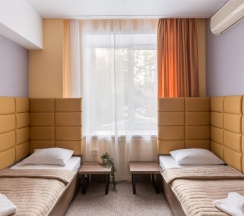 Улучшенный двухместный номер с 2 отдельными кроватями в Myhotel