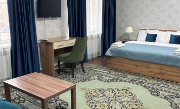 Делюкс семейный в Заря