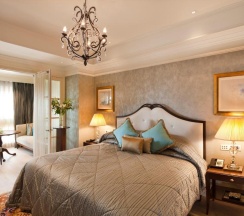Люкс Luxury c 1 комнатой с видом на город в The Taj Mahal Palace Mumbai