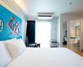 Двухместный номер Deluxe с балконом двуспальная кровать в Days Inn by Wyndham Patong Beach Phuket