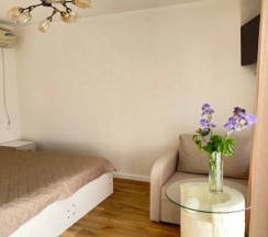 Трёхместный полулюкс в BlagaHouse15