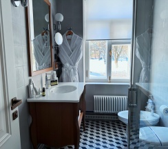 Junior Suite с видом на храм в Маруся