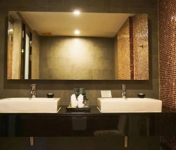 Двухместный номер L Boutique Wing двуспальная кровать в Sunbeam Hotel Pattaya