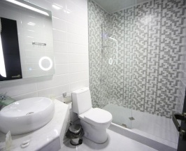 Двухместный номер Standard двуспальная кровать в West Tower Hotel