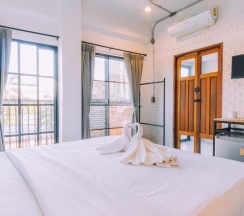 Двухместный номер Deluxe двуспальная кровать в V1 Room Hotel