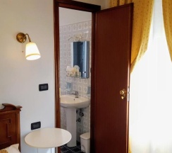 Двухместный номер Standard двуспальная кровать в Hotel Ponte Sassi