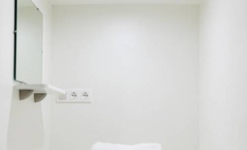 Одноместная капсула в 8-местной комнате в Cheers rooms