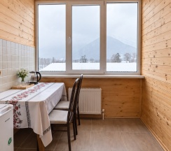 Вместительный семейный номер в Чегет-home