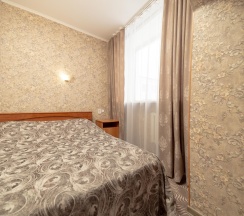 Номер улучшенный полулюкс с 1 двуспальной кроватью в Москва