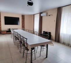 14-местный коттедж с бассейном в Афина