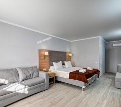 5-местный номер стандарт с террасой в Sea Family Resort & SPA