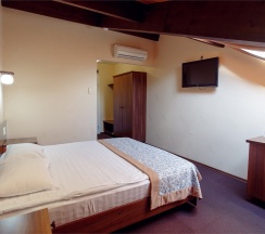 Стандарт мансардный Double в Алеша Попович Двор&Лукоморье