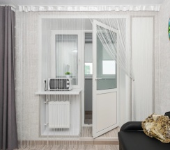 Люкс с балконом и с красивым видом из окна в Апартаменты Лайт Хаус