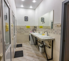 Кровать в общем номере (женский номер) в Чердак