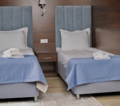 Трёхместный номер Улучшенный с видом на горы в Grand Terskol