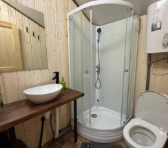 Коттедж с красивым видом из окна в Лагуна