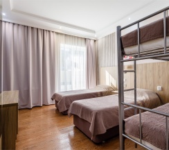 Стандартный четырехместный с двухъярусной кроватью в Версаль