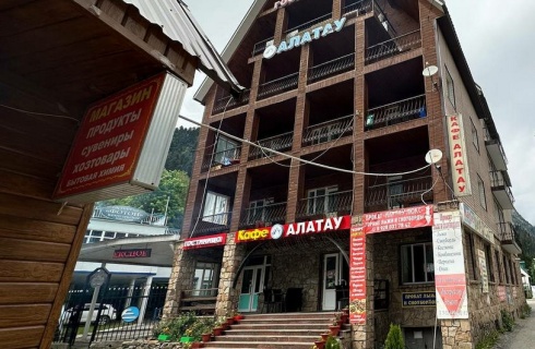 кп. Домбай: Отель Алатау Люкс