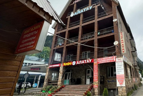 Домбай: Отель Алатау Люкс