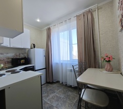Квартира в Апартаменты на 9-й микрорайон, 16 дом