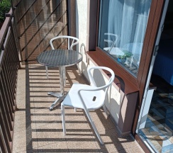 Трёхместный номер Standard с балконом и с видом на море в Ассоль