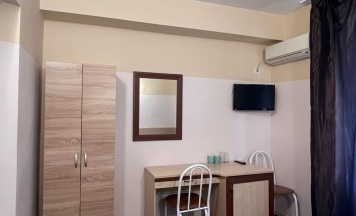 2-х мест с балконом вид на город в София-rooms