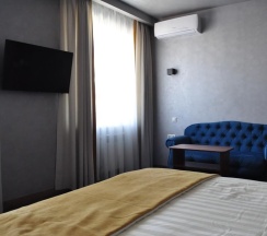 Просторный номер Классик с кроватью King-size в Loft Boutique Hotel