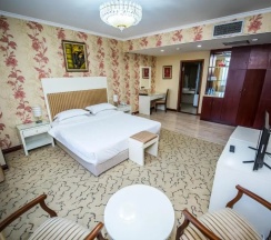 Двухместный полулюкс двуспальная кровать в G Empire