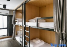 Кровать в общем номере в Travelier Hostel