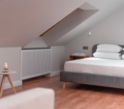 Двухкомнатный номер Люкс 301 в Бисерово