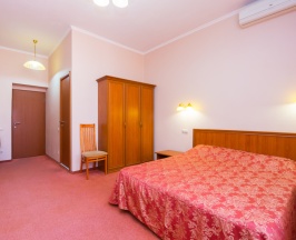 Четырехместный "Стандарт" без балкона, 1 этаж в Аллес