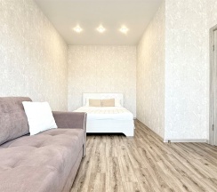 Однокомнатная на ул. Ясный Берег, 7 (Объект №196, этаж 16) в Hugge Place