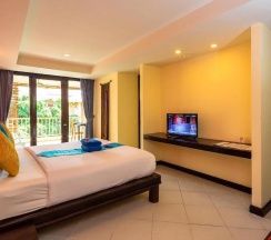 Трёхместный номер Deluxe с балконом в Tuana Hotels Casa Del Sol