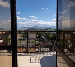 Двухкомнатный номер с балконом в Deluxe