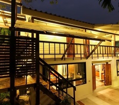 Двухместная вилла двуспальная кровать в Kata Tranquil Villa