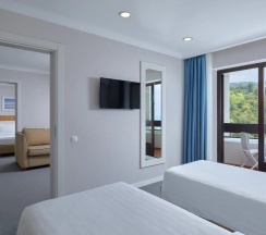 Family suite sea view 4-местный 3-комнатный в Alean Family Sputnik