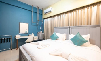 Двухместный номер Deluxe Modern двуспальная кровать в The Iconic Hotel