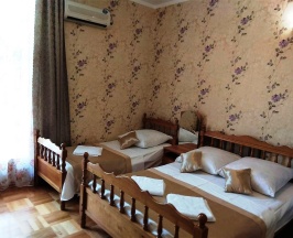 Стандартный номер (на втором этаже) в Адель