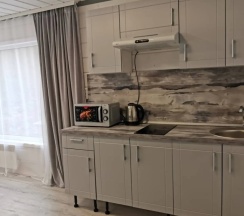 Четырёхместный коттедж Comfort с 2 комнатами (диван) в Фортуна